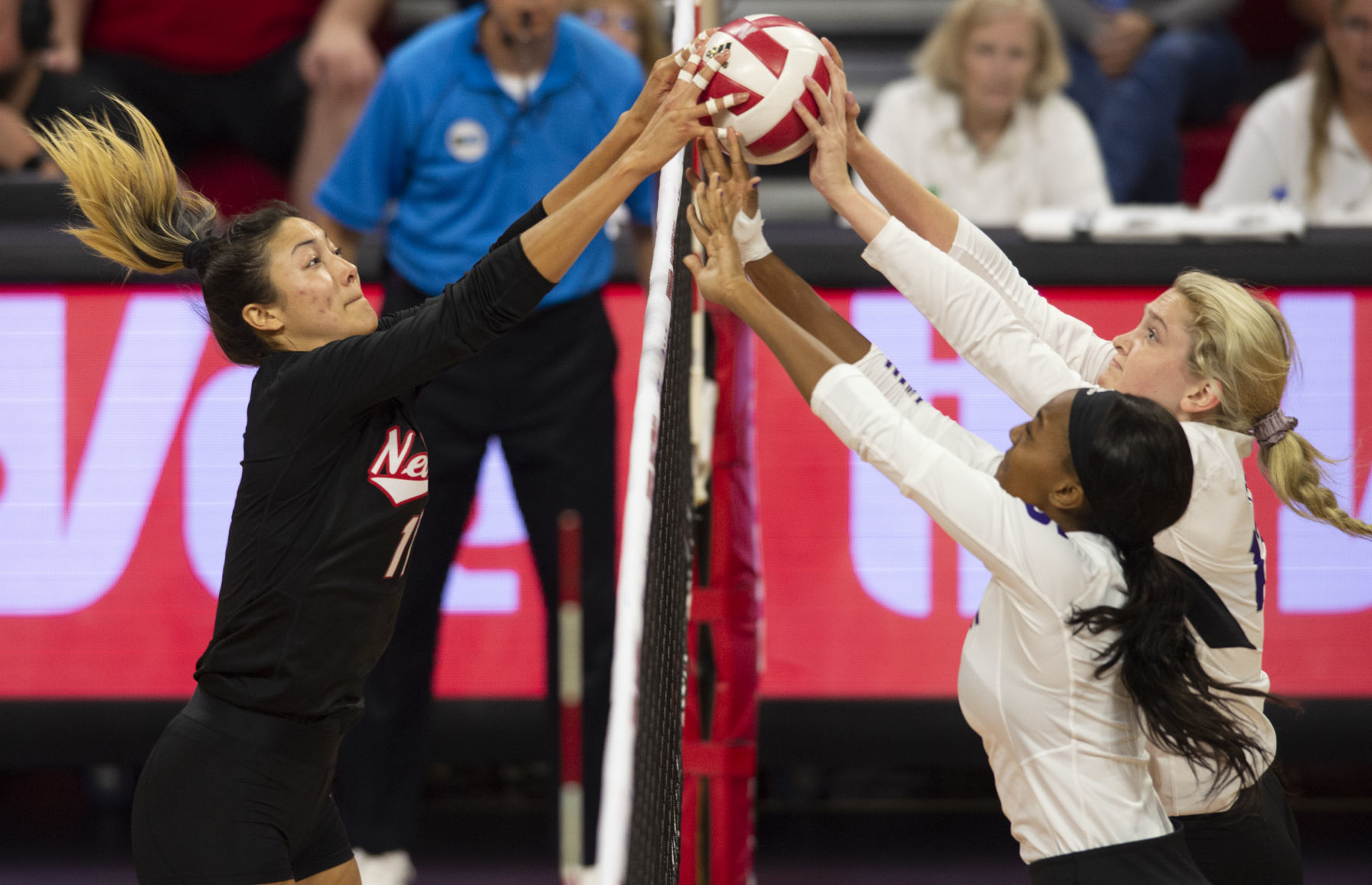 Nebraska volleyball vs. High Point, 9.13